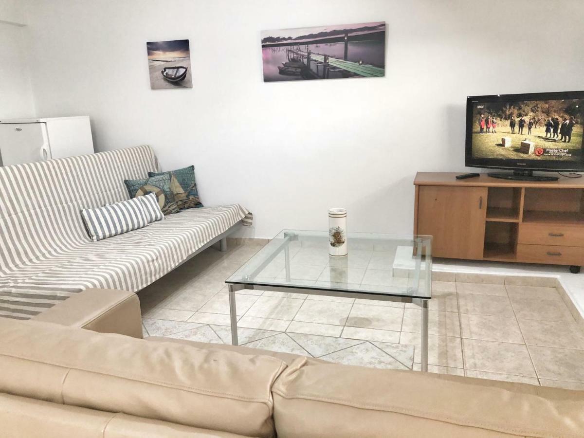 Renovated Apt Close To Beach Wifi Ac Anavyssos Exterior photo