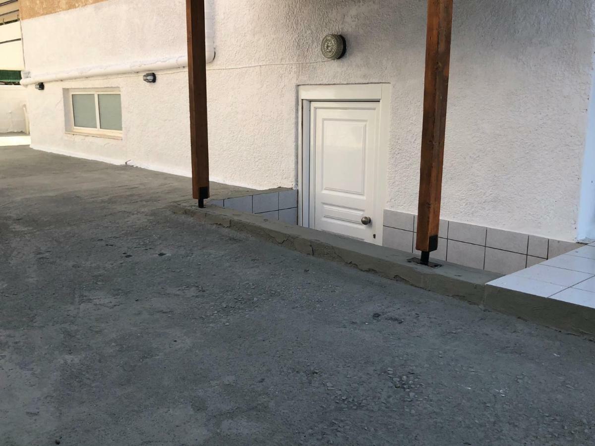 Renovated Apt Close To Beach Wifi Ac Anavyssos Exterior photo